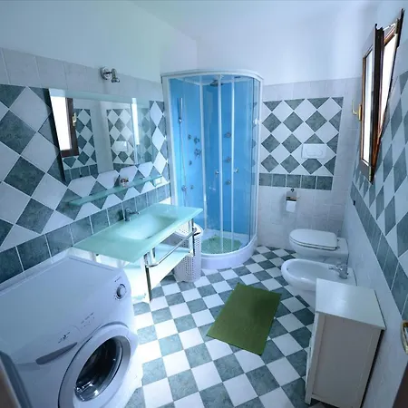 Trilocale Giardino - Spazio Esterno Privato, Clima E Posto Auto Appartement