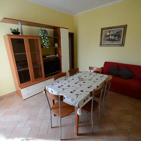 Trilocale Giardino - Spazio Esterno Privato, Clima E Posto Auto Appartement *