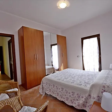 Trilocale Giardino - Spazio Esterno Privato, Clima E Posto Auto Appartement