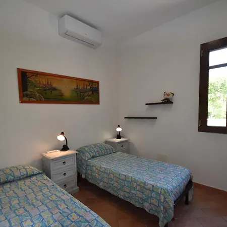 Trilocale Giardino - Spazio Esterno Privato, Clima E Posto Auto 아파트 마리나디캄포